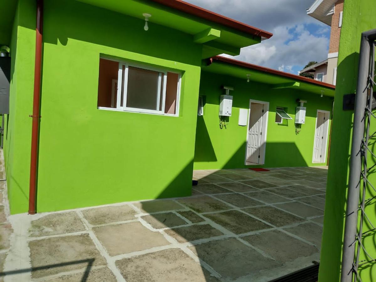 Suite Privativa - Casa Dos Avos 2 Кампус-ду-Жордан Екстер'єр фото
